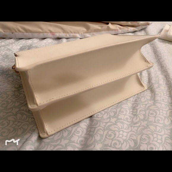 SOLD Tory Burch Parker Convertible Shoulder Bag - Picture 4 of 6